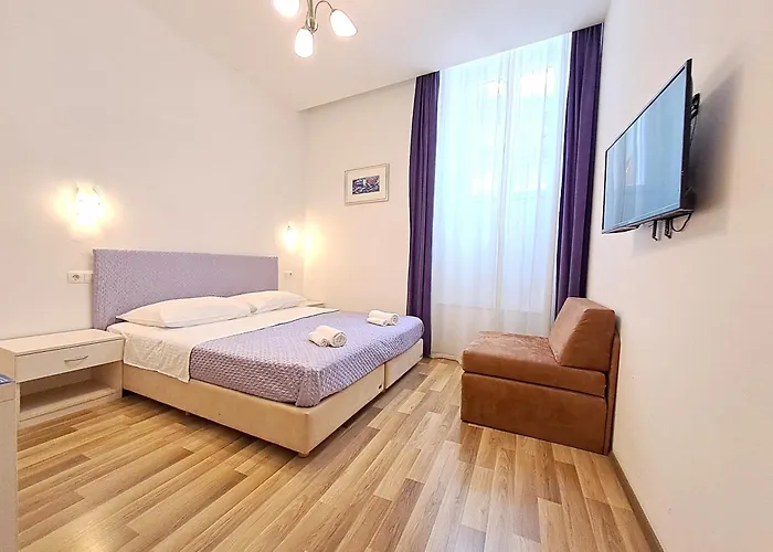 Medulic Palace Rooms & Apartments